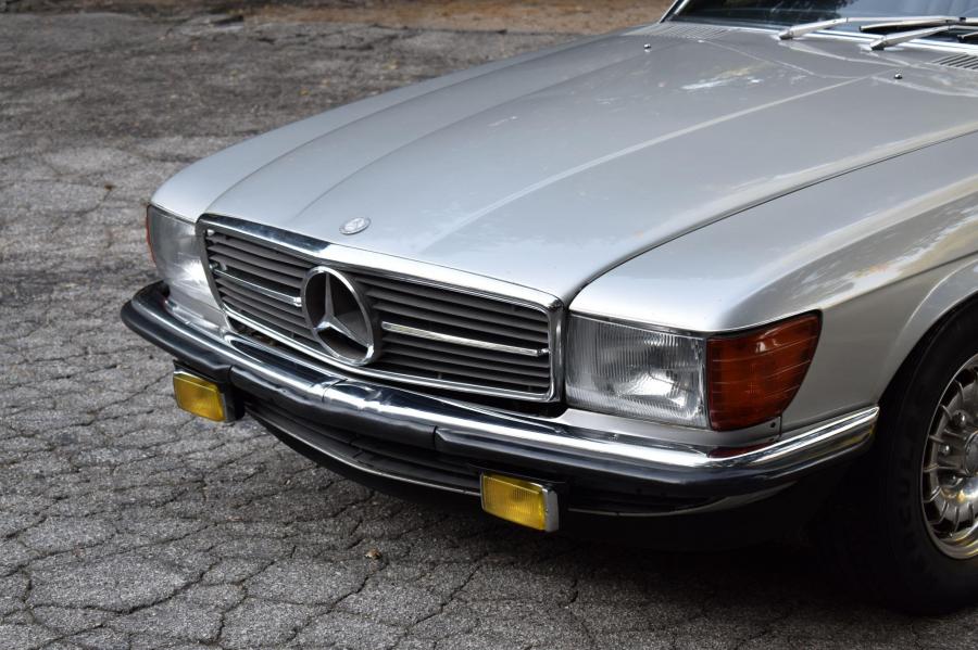 Детали экстерьера Mercedes-Benz 280 SLC (C107) 1980 года  (EU) (фото 28 из 102)